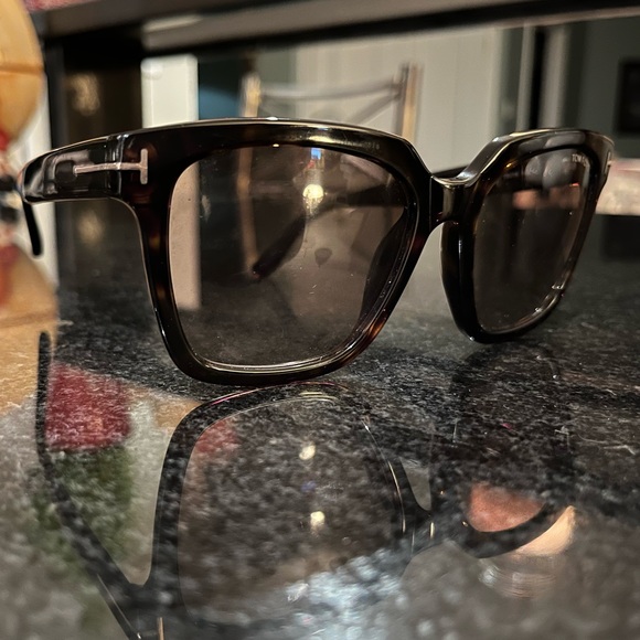 Tom Ford  Selby Sunglasses - Picture 2 of 11